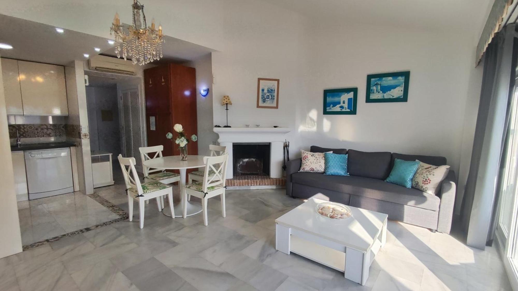 Apartment In Puerto Marina With Beautiful Views Of The Sea And The Boats ベナルマデナ エクステリア 写真